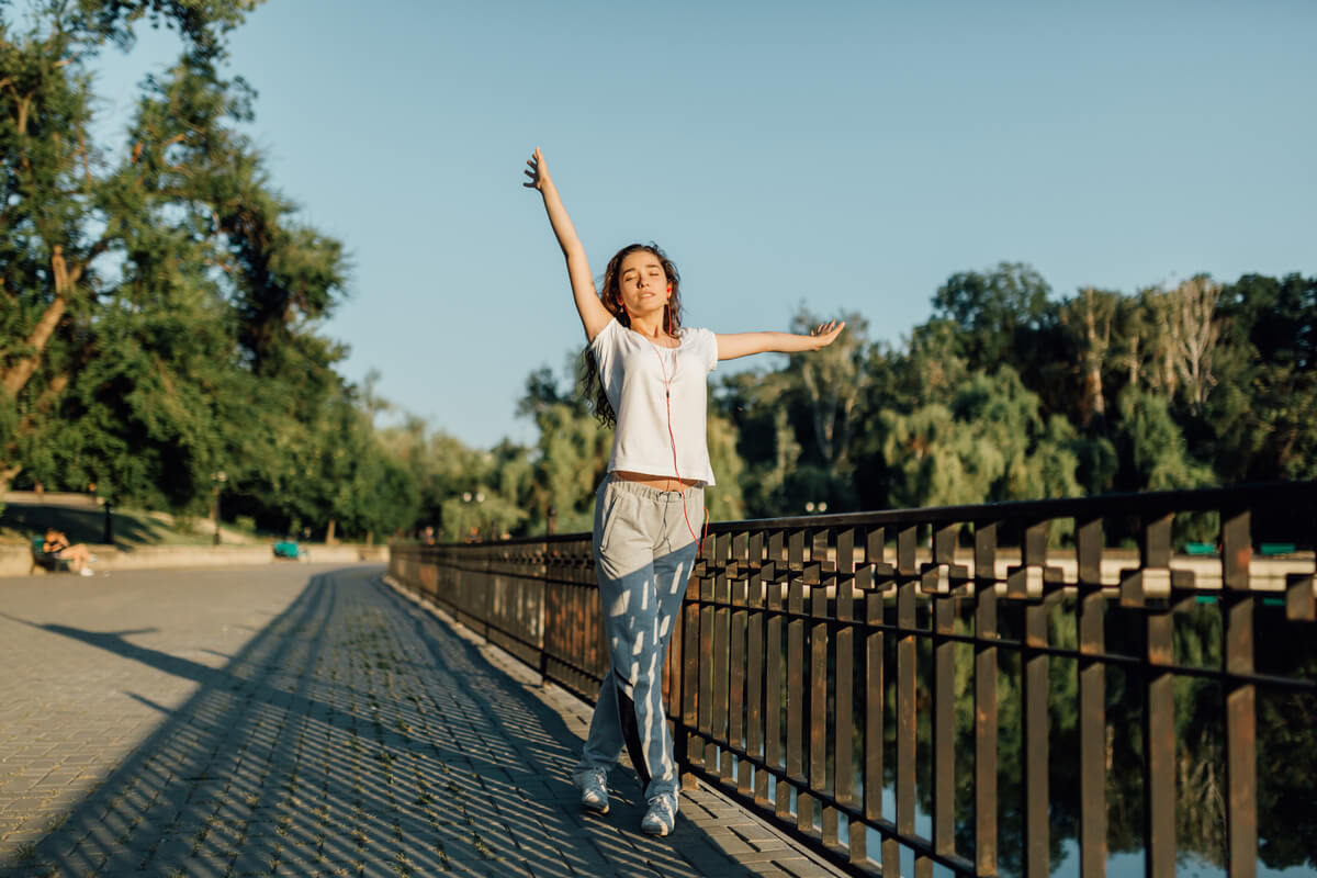 fitness healthy lifestyle young woman make a break